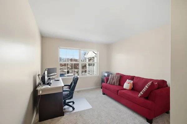 $394,000 | 883 Sparta Court, Vernon Hills, IL 60061