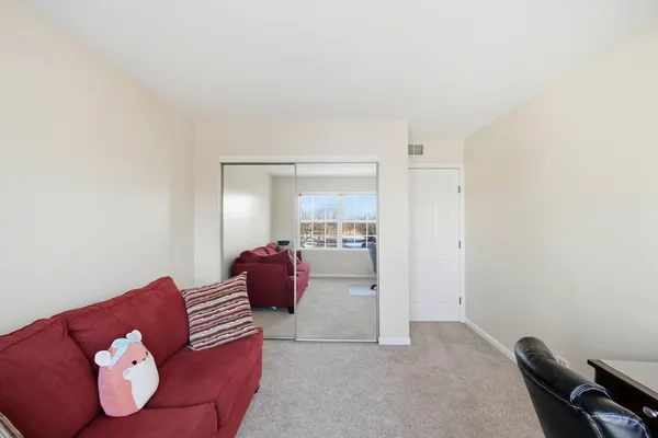 $394,000 | 883 Sparta Court, Vernon Hills, IL 60061