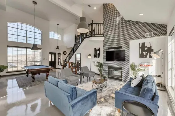 $5,000 | 8324 Autumncrest Court, Dallas, TX 75249