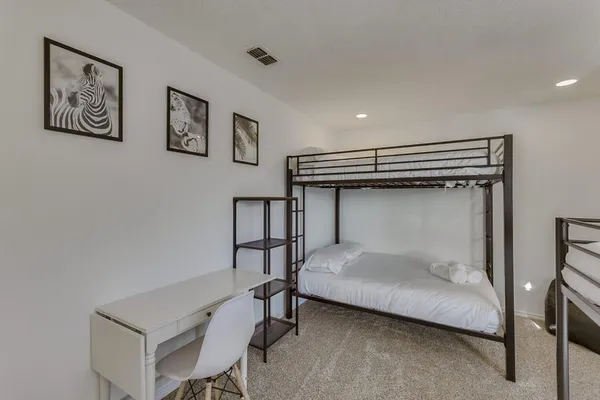 $5,000 | 8324 Autumncrest Court, Dallas, TX 75249