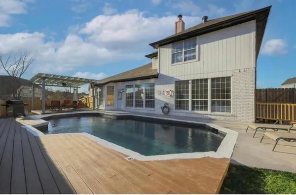 $5,000 | 8324 Autumncrest Court, Dallas, TX 75249