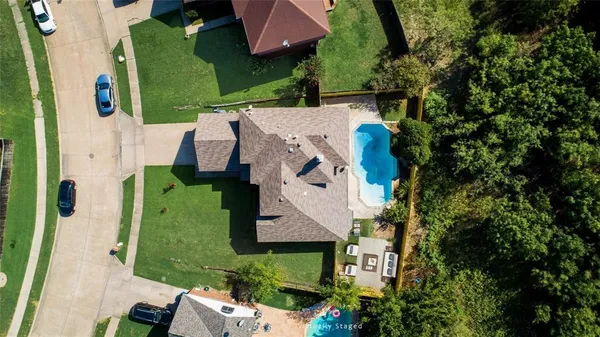 $5,000 | 8324 Autumncrest Court, Dallas, TX 75249