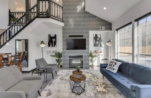 $5,000 | 8324 Autumncrest Court, Dallas, TX 75249