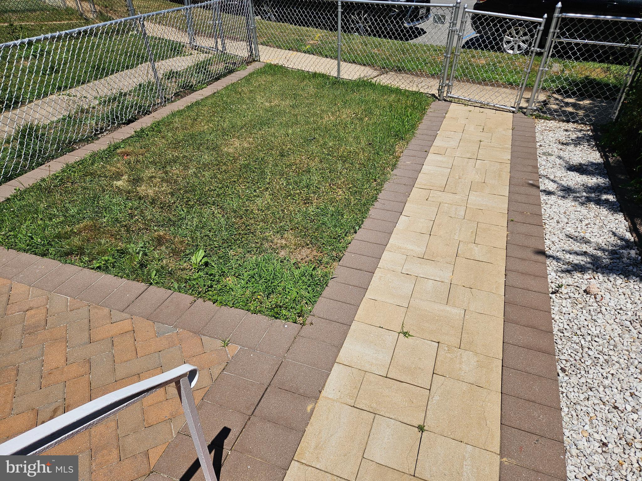 2082 Jasmine Road Baltimore, MD 21222 - Photo 23 of 29 Front walkway