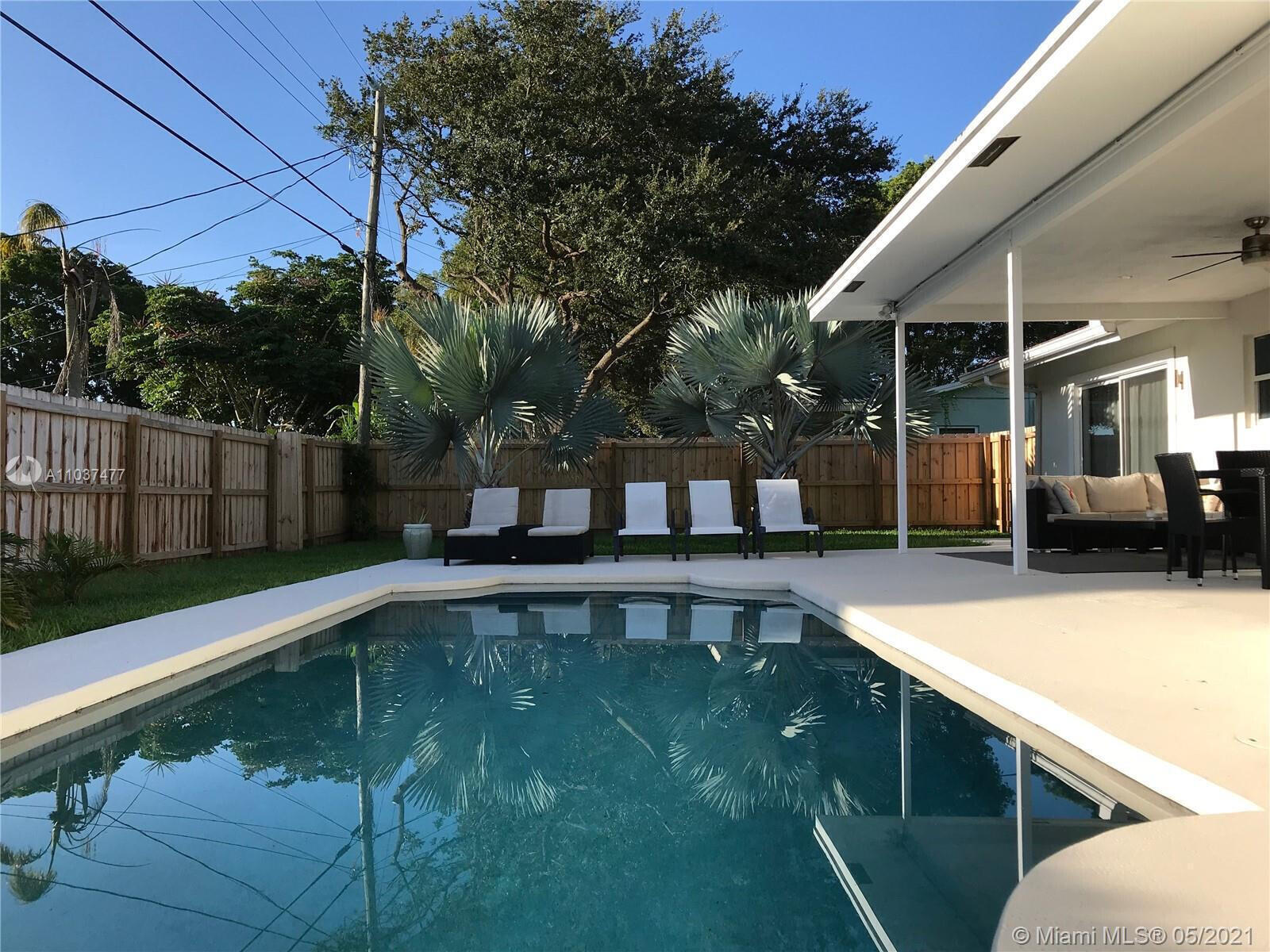 131 Orchard Ridge Lane Boca Raton, FL 33431 - Photo 13 of 19 Pool & Patio