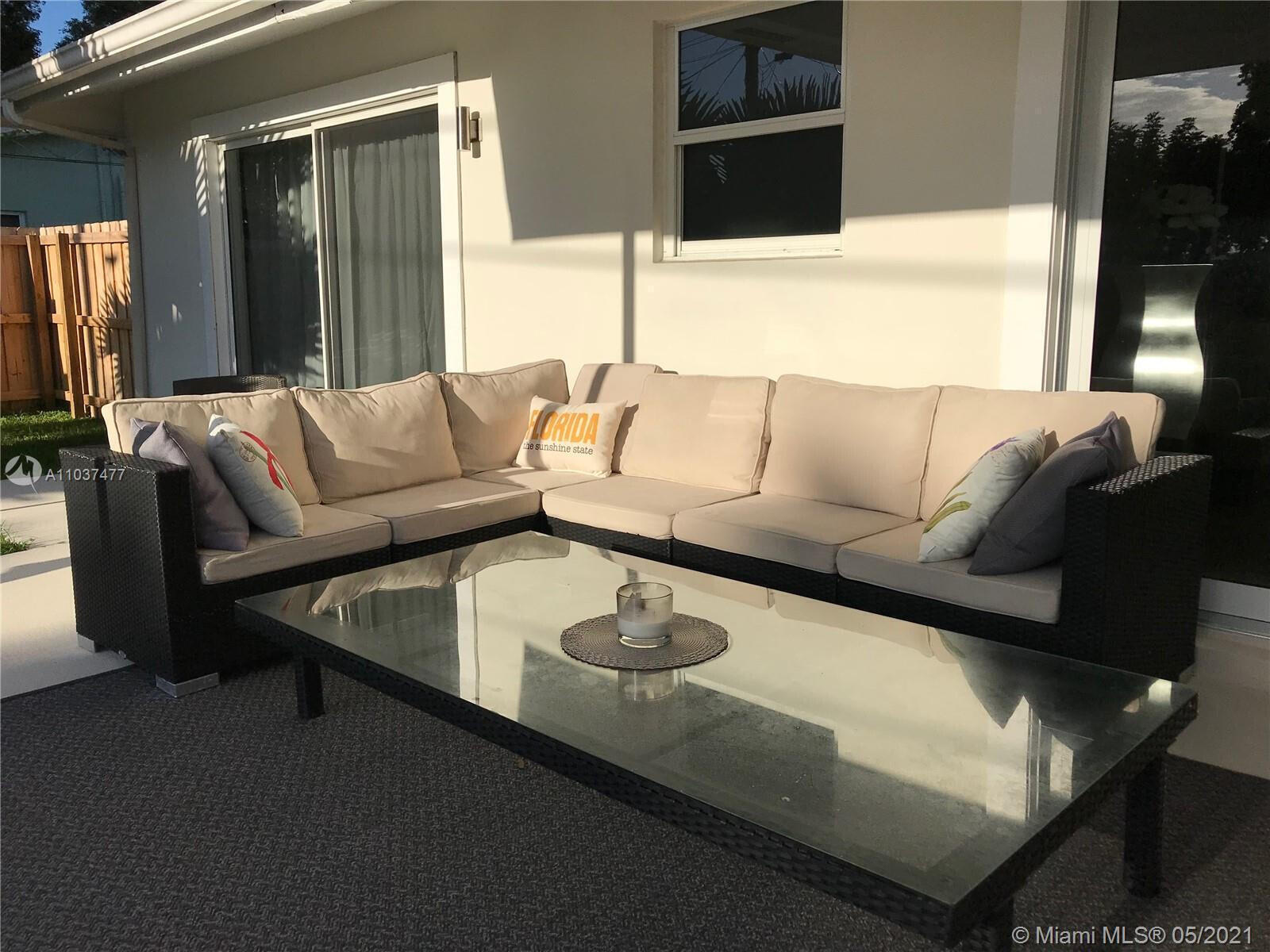 131 Orchard Ridge Lane Boca Raton, FL 33431 - Photo 16 of 19 Patio Lounge
