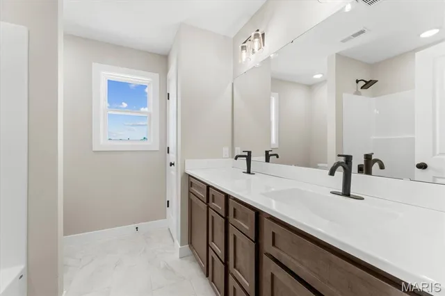 $682,500 | 8000 Nolan Street, O'Fallon, IL 62269