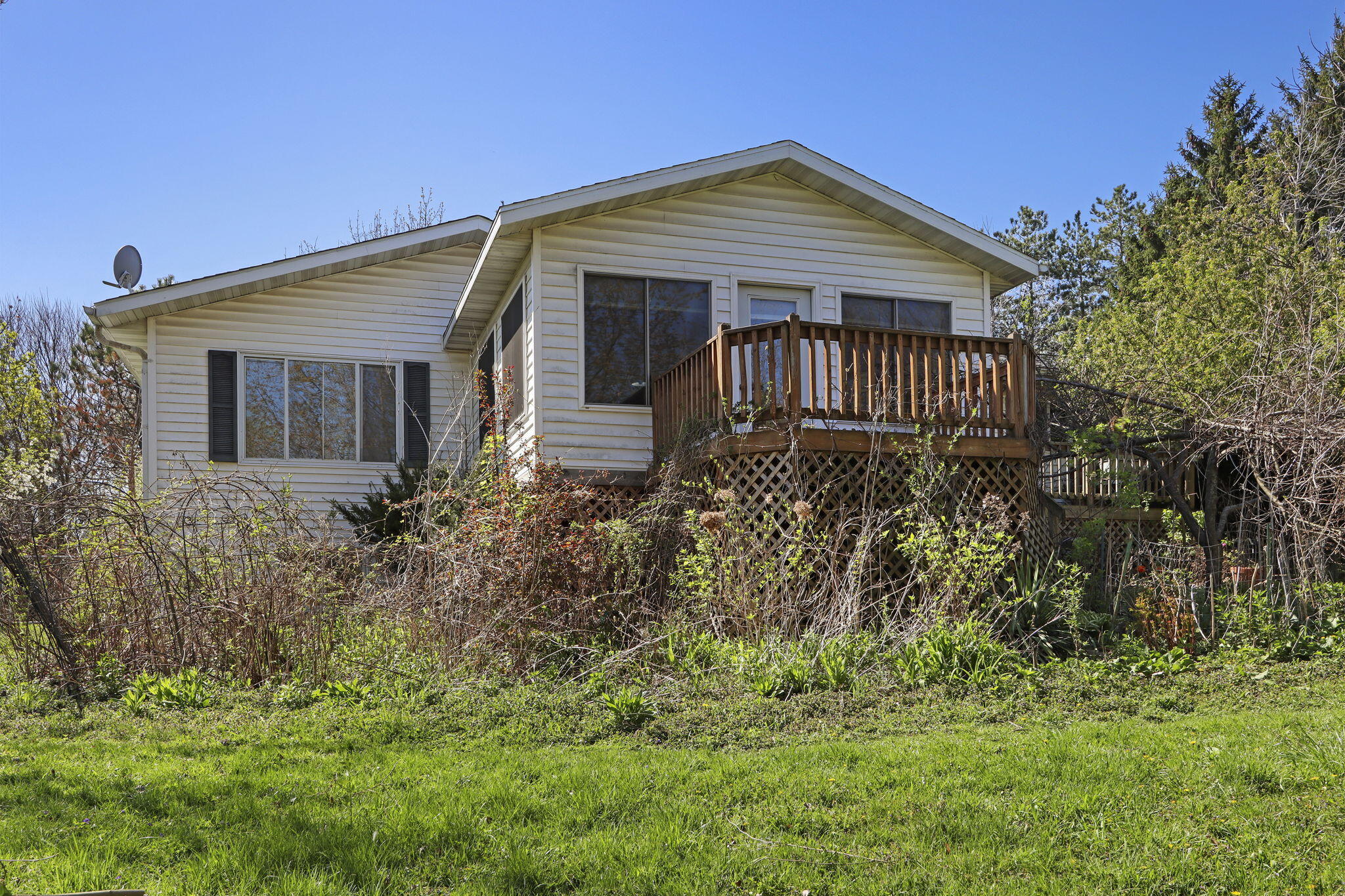 N1420 Cedar Road Bloomfield, WI 53147 - Photo 32 of 37 z6