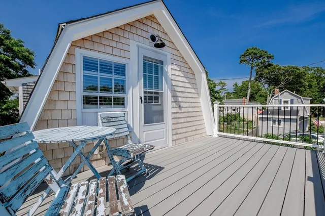 $500,000 | 7 Bungalow Lane, Wareham, MA 02532