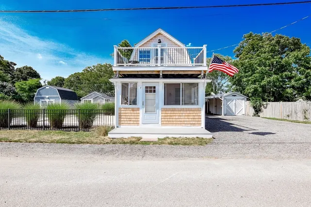 $500,000 | 7 Bungalow Lane, Wareham, MA 02532