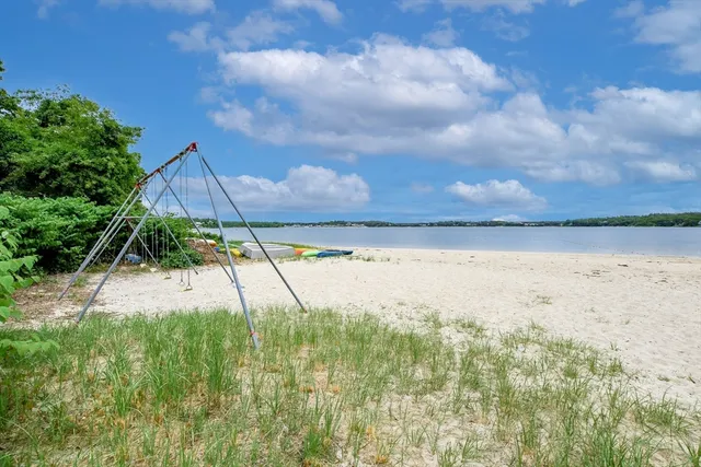 $500,000 | 7 Bungalow Lane, Wareham, MA 02532