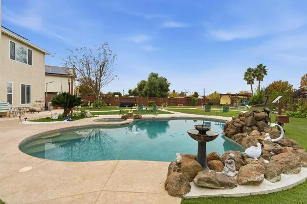 $854,000 | 1502 Churcher Drive, Manteca, CA 95337