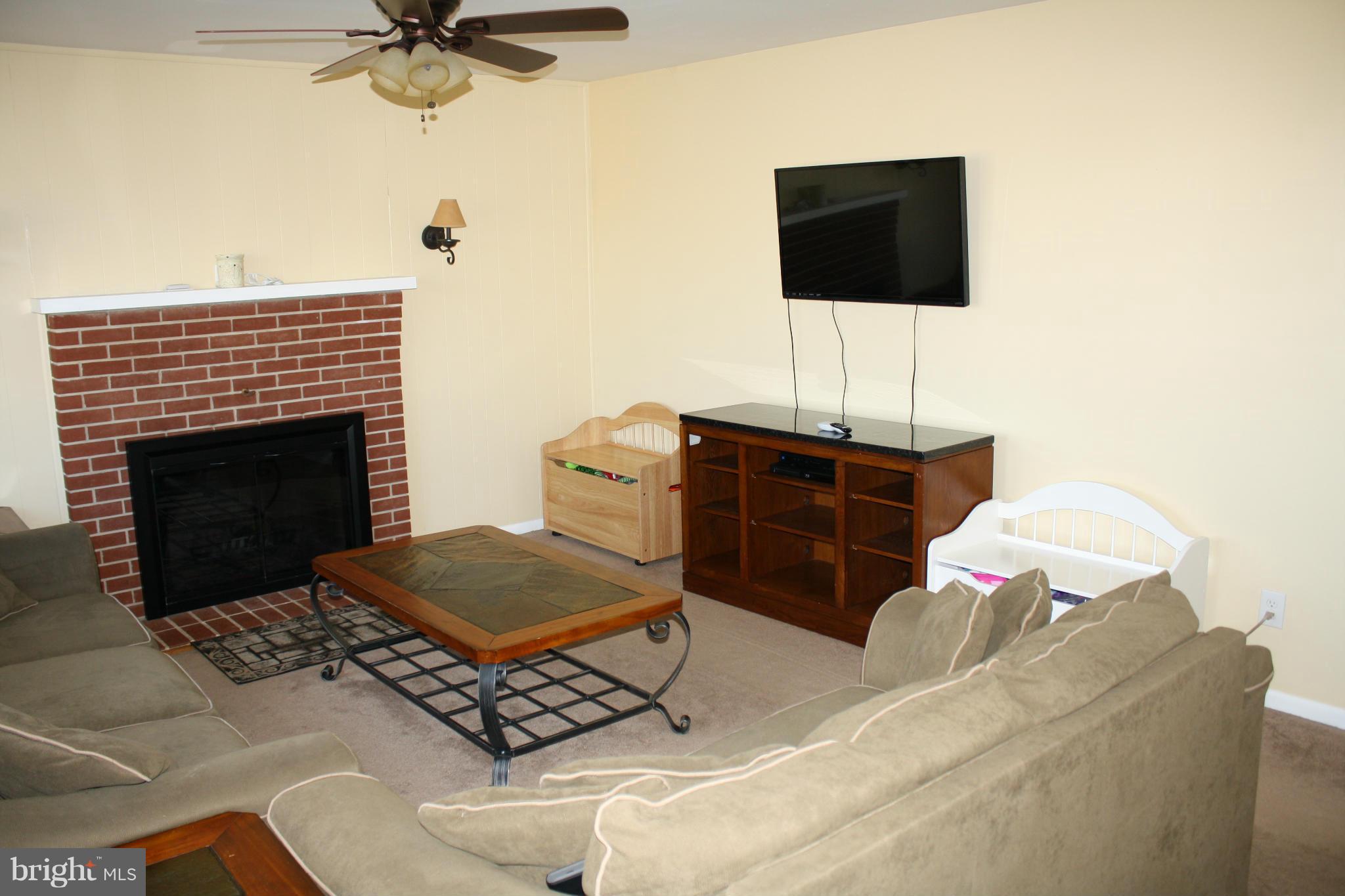 1875 Deer Park Road Finksburg, MD 21048 - Photo 3 of 25 Family Room