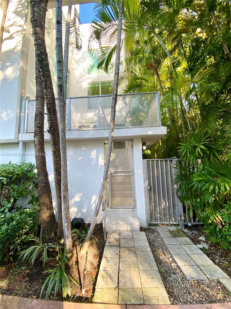 828 3rd Street, Unit 208 Miami Beach, FL 33139 - Photo 11 of 100