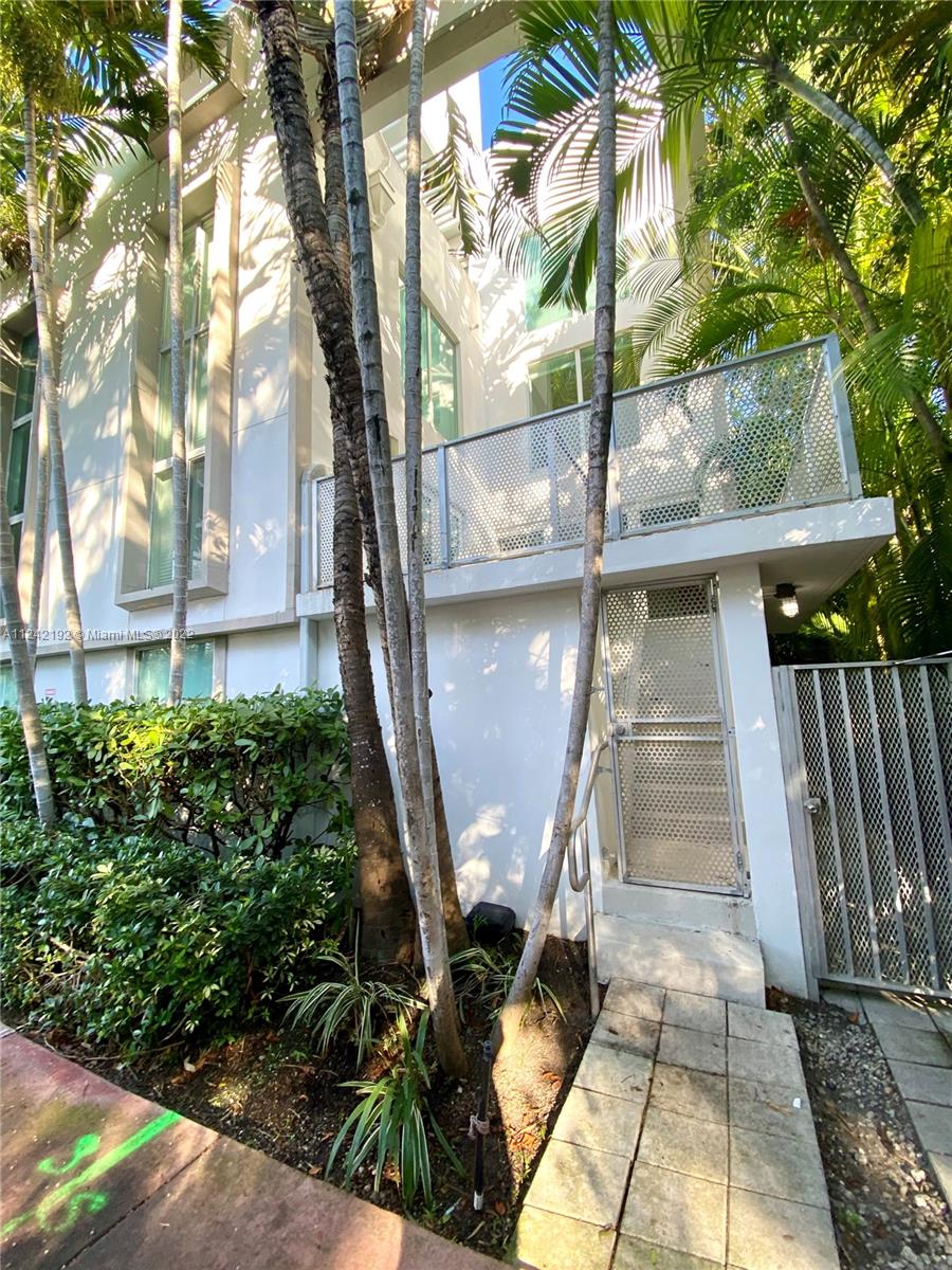 828 3rd Street, Unit 208 Miami Beach, FL 33139 - Photo 12 of 100