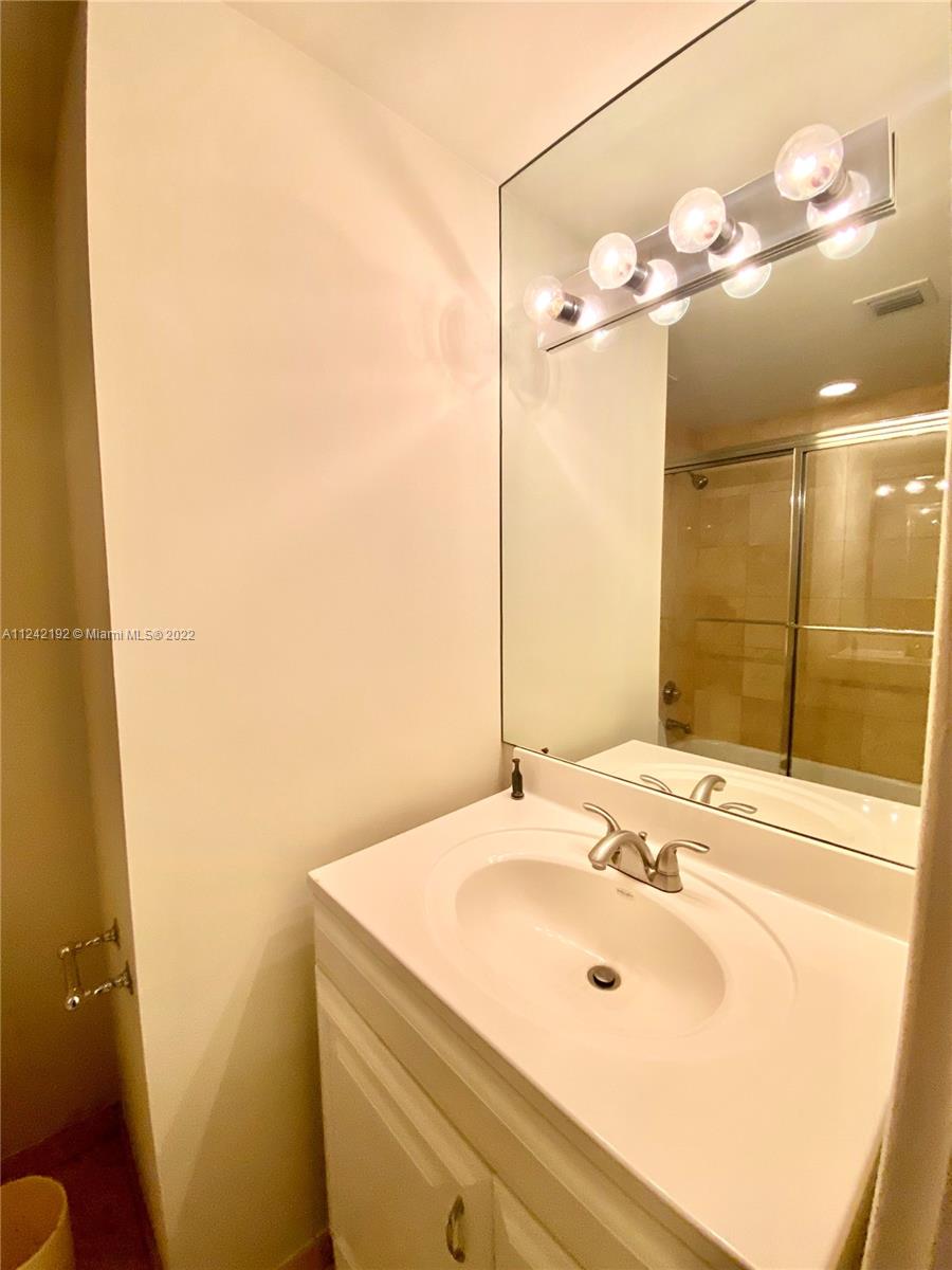 828 3rd Street, Unit 208 Miami Beach, FL 33139 - Photo 24 of 100