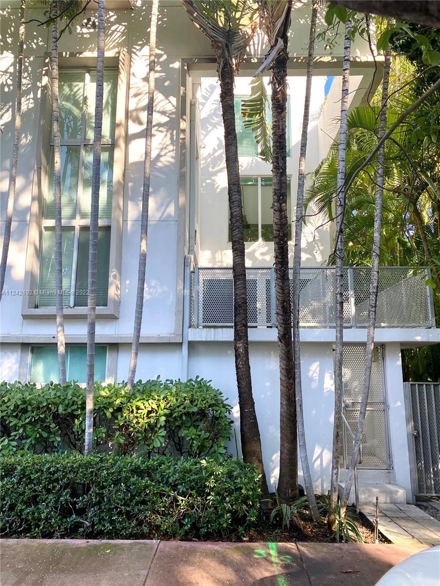 828 3rd Street, Unit 208 Miami Beach, FL 33139 - Photo 10 of 100