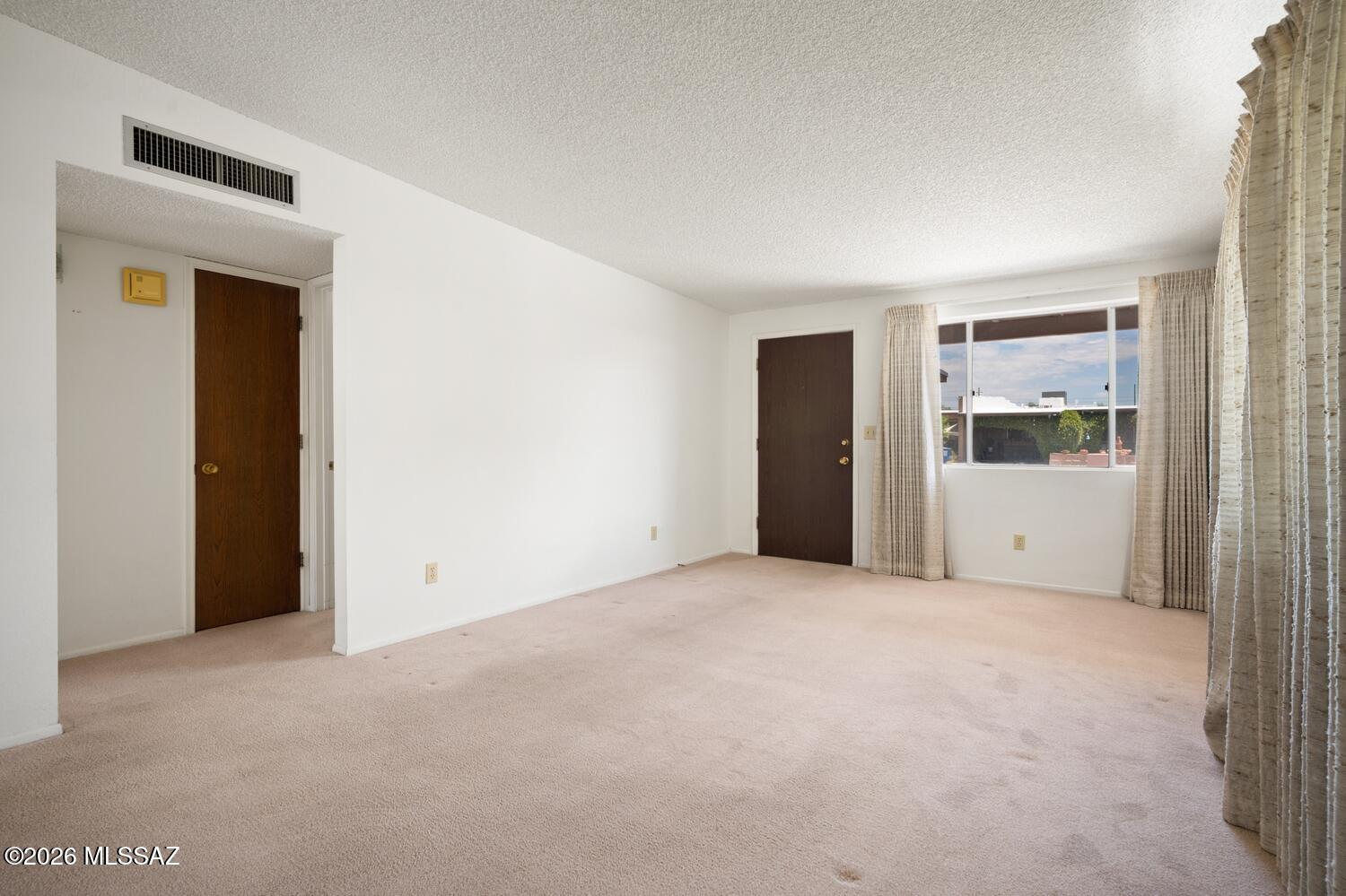 3354 East Fort Lowell Road Tucson, AZ 85716 - Photo 4 of 17 Living Room