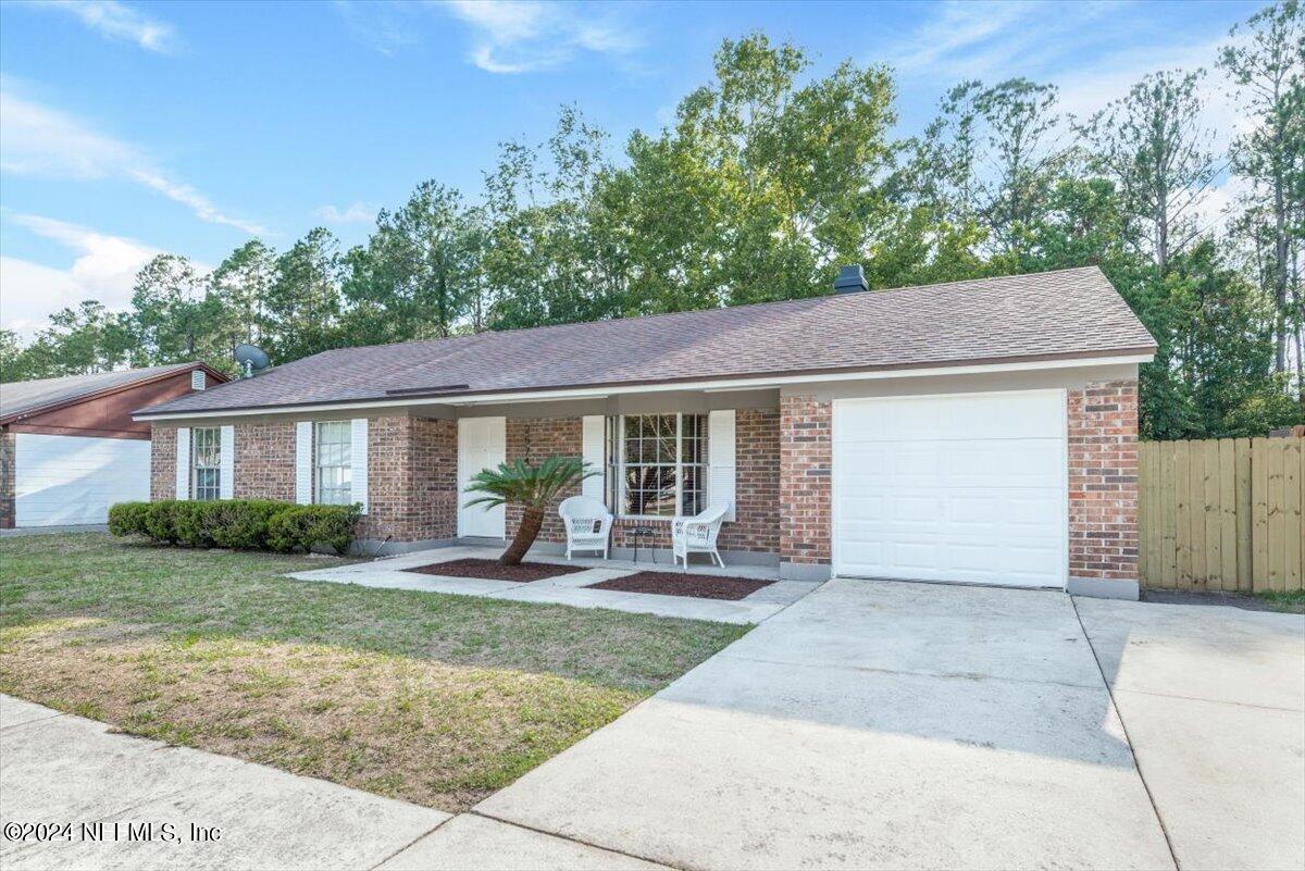 2574 Spring Lake Road West Jacksonville, FL 32210 - Photo 2 of 33 02-FULL-002
