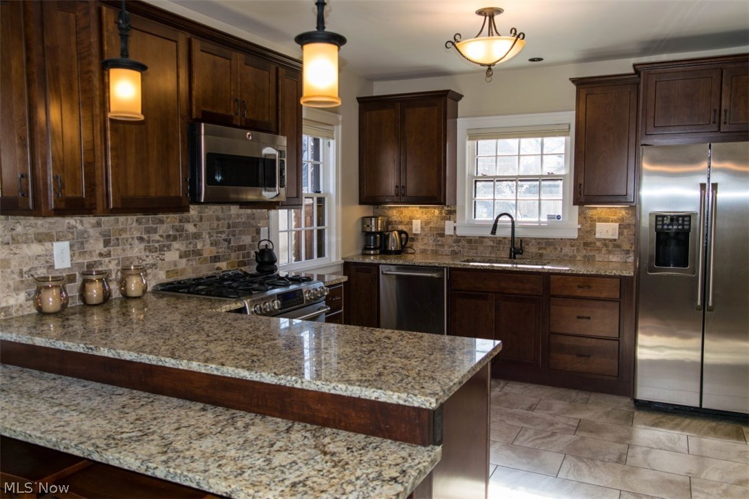 3376 Avalon Road Cleveland, OH 44120 - Photo 7 of 21 Gallery Image 7