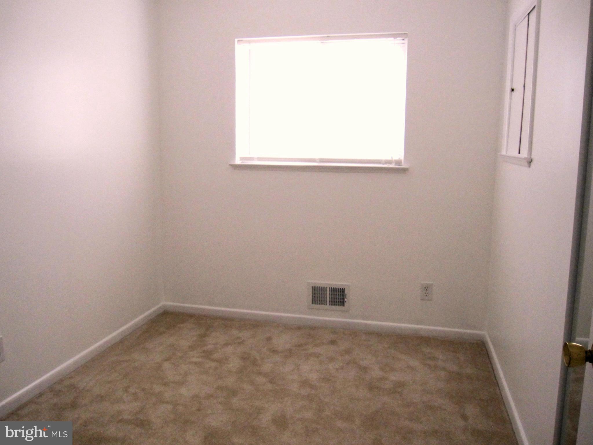 418 Nollmeyer Road Baltimore, MD 21220 - Photo 16 of 30 Bedroom