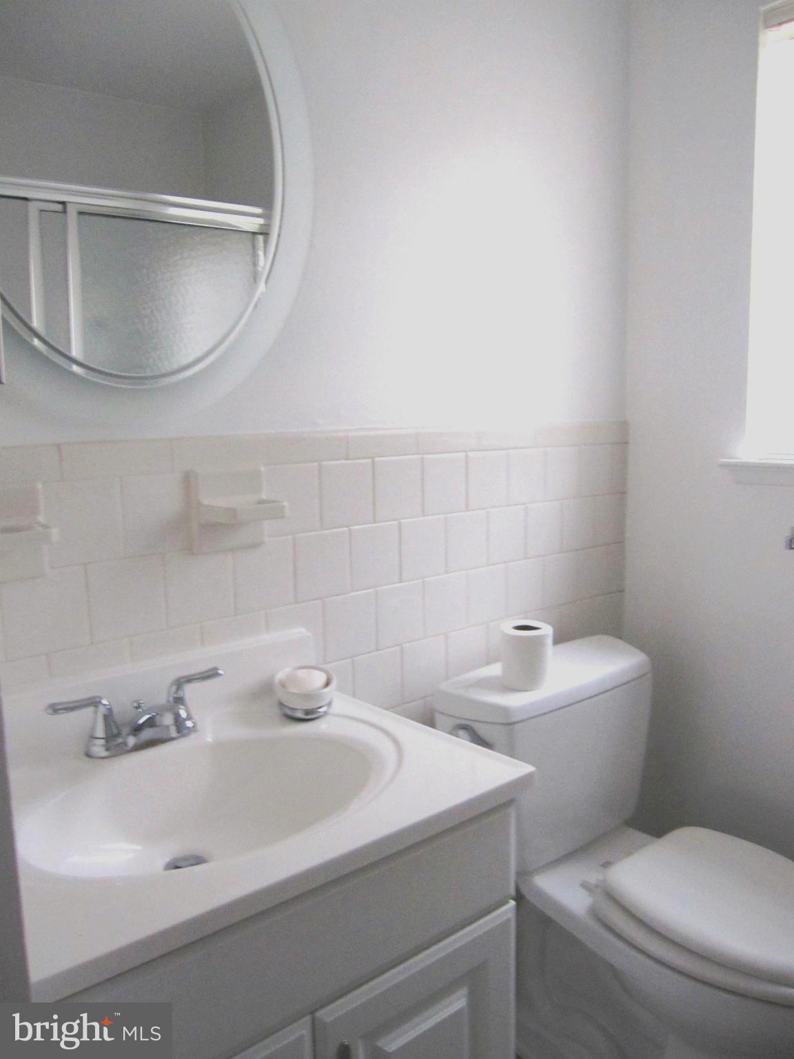 418 Nollmeyer Road Baltimore, MD 21220 - Photo 29 of 30 Bath
