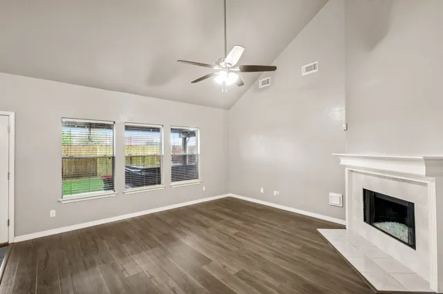 $395,000 | 1352 Deer Ridge Drive, League City, TX 77573