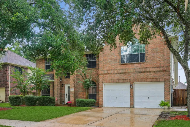 $395,000 | 1352 Deer Ridge Drive, League City, TX 77573