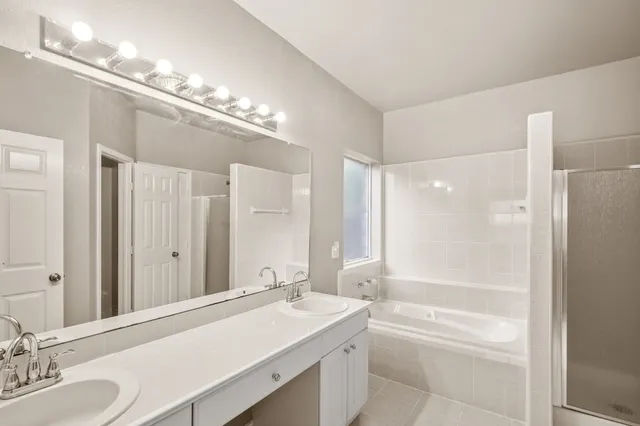 $395,000 | 1352 Deer Ridge Drive, League City, TX 77573