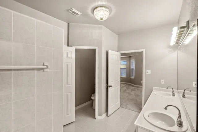 $395,000 | 1352 Deer Ridge Drive, League City, TX 77573