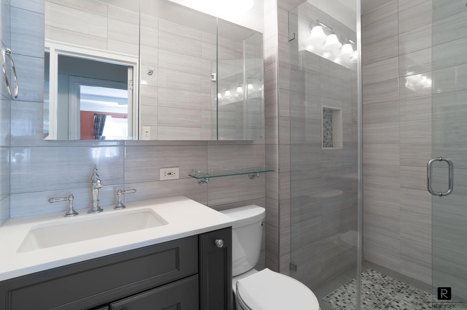 140 Riverside Drive, Unit 6M Manhattan, NY 10024 - Photo 14 of 16