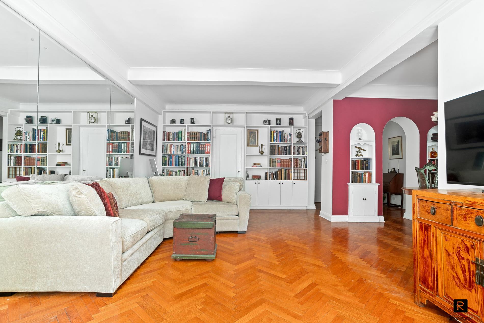 140 Riverside Drive, Unit 6M Manhattan, NY 10024 - Photo 8 of 16