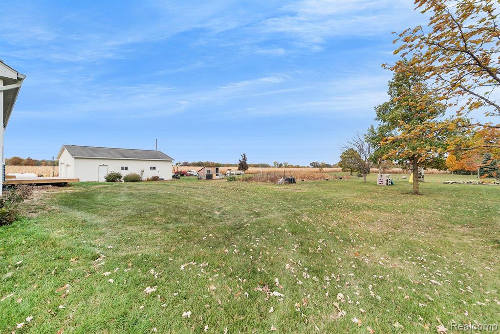 12121 Bird Road Gaines, MI 48436 - Photo 24 of 26