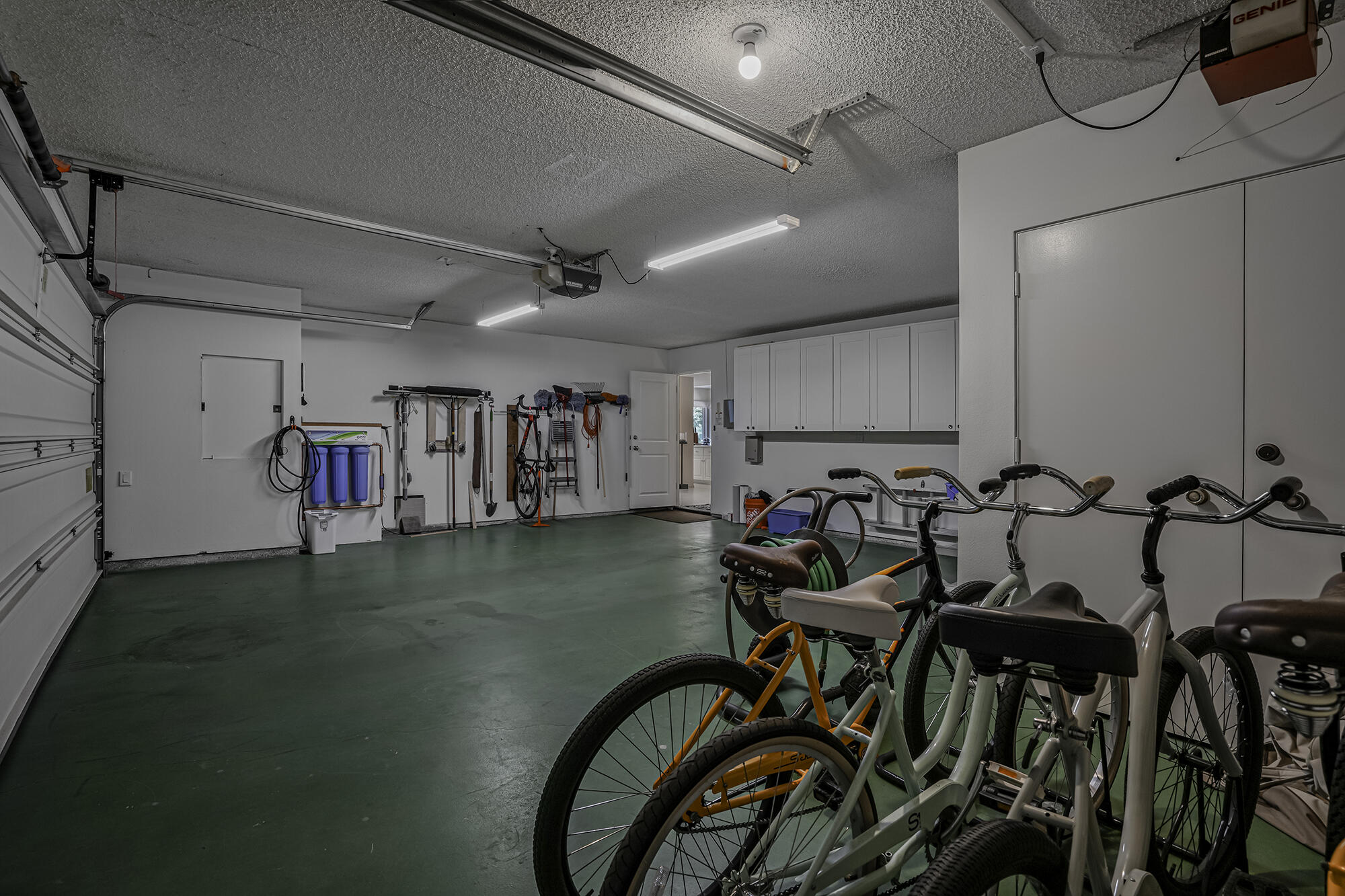 4 Stephens Court Rancho Mirage, CA 92270 - Photo 17 of 50 a view of a room with gym equipment