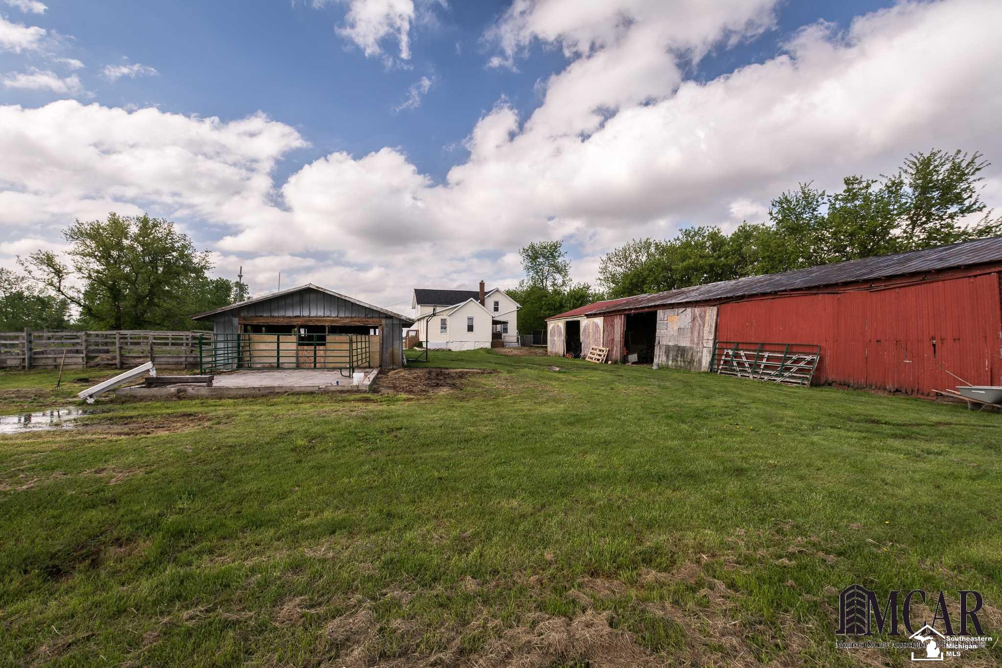 10291 Ostrander Road Maybee, MI 48159 - Photo 6 of 24 21451835-5.JPG