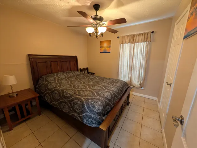 $1,725 | 3435 Creek Grove Drive, Houston, TX 77066