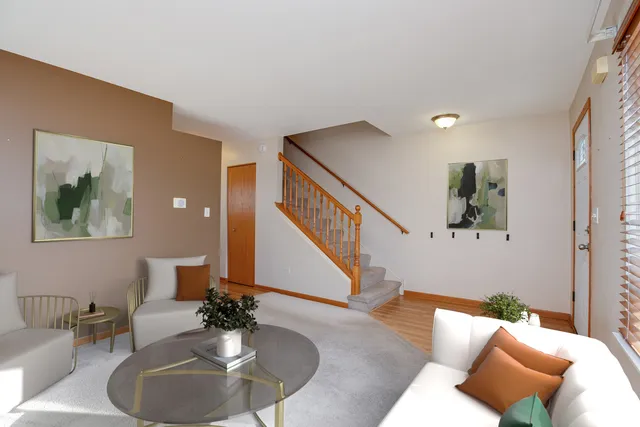 $264,900 | 2459 Mayfield Drive, Montgomery, IL 60538