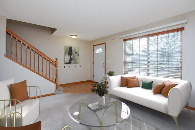 $264,900 | 2459 Mayfield Drive, Montgomery, IL 60538