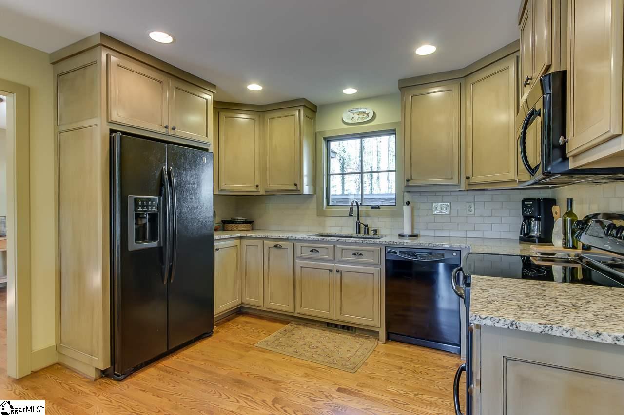 100 Sequoyah Road Fair Play, SC 29643 - Photo 14 of 36 Gallery Image 14