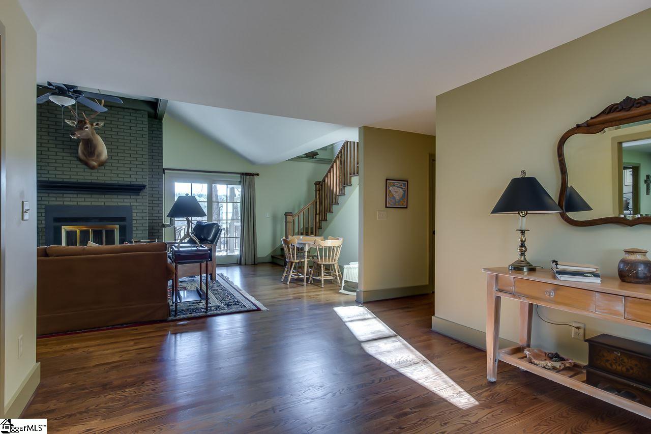 100 Sequoyah Road Fair Play, SC 29643 - Photo 4 of 36 Gallery Image 4