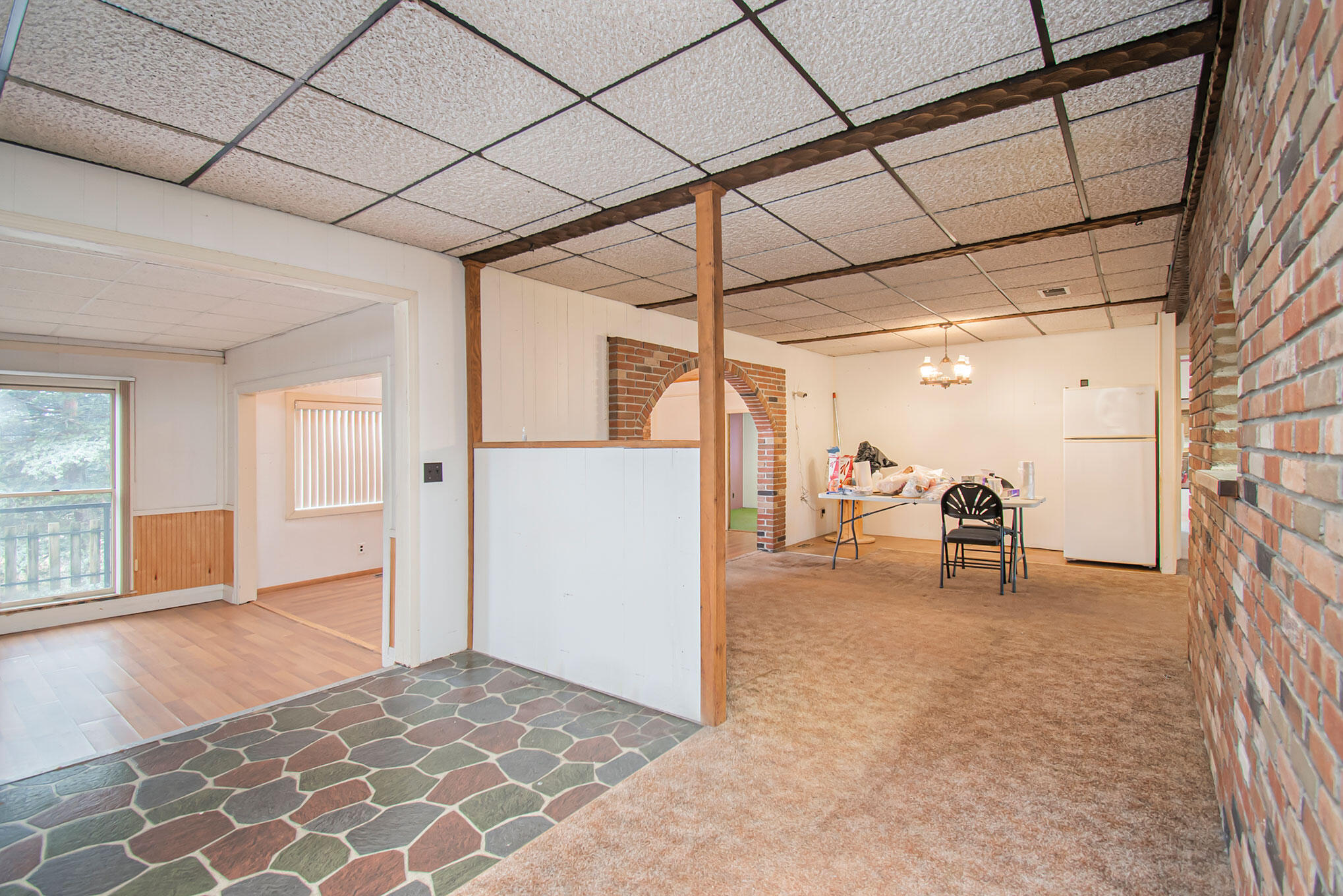 6558 West Remus Road Mount Pleasant, MI 48858 - Photo 12 of 36 Living Room