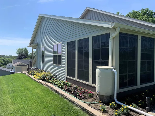 $649,000 | 512-514 South Main Street, Fall River, WI 53932