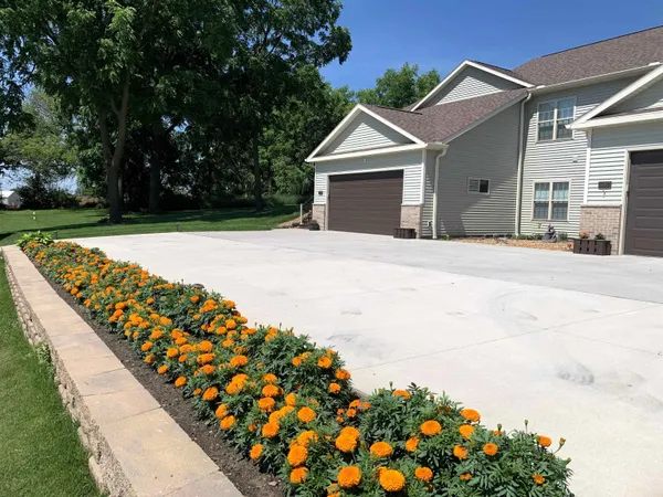 $649,000 | 512-514 South Main Street, Fall River, WI 53932