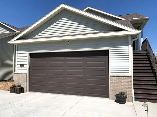 $649,000 | 512-514 South Main Street, Fall River, WI 53932