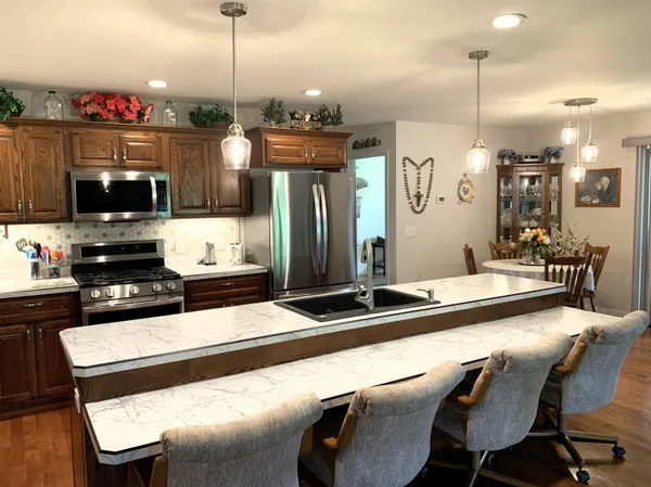 $649,000 | 512-514 South Main Street, Fall River, WI 53932