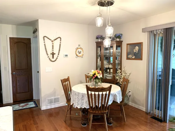 $649,000 | 512-514 South Main Street, Fall River, WI 53932