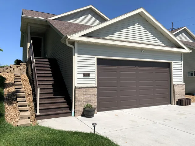 $649,000 | 512-514 South Main Street, Fall River, WI 53932