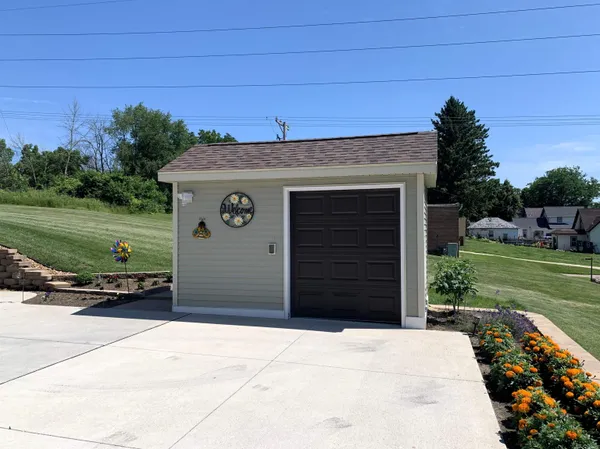 $649,000 | 512-514 South Main Street, Fall River, WI 53932