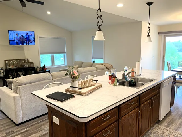 $649,000 | 512-514 South Main Street, Fall River, WI 53932