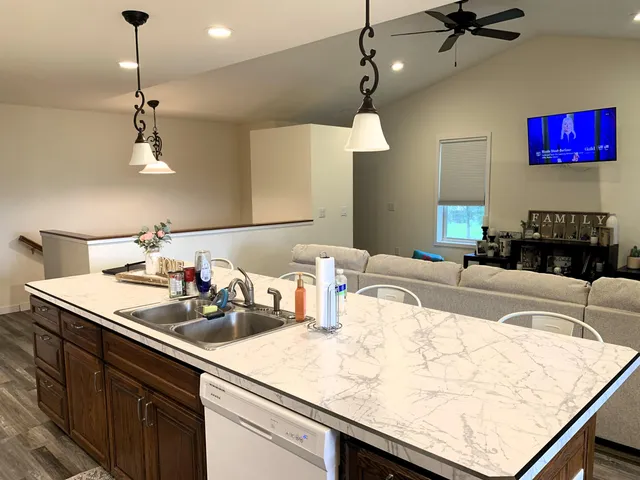 $649,000 | 512-514 South Main Street, Fall River, WI 53932